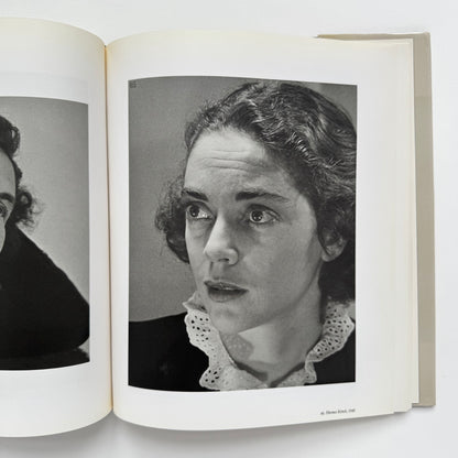 Femmes, de l'enfance à la Vieillesse: Women, from the cradle to old age 1929 / 1955