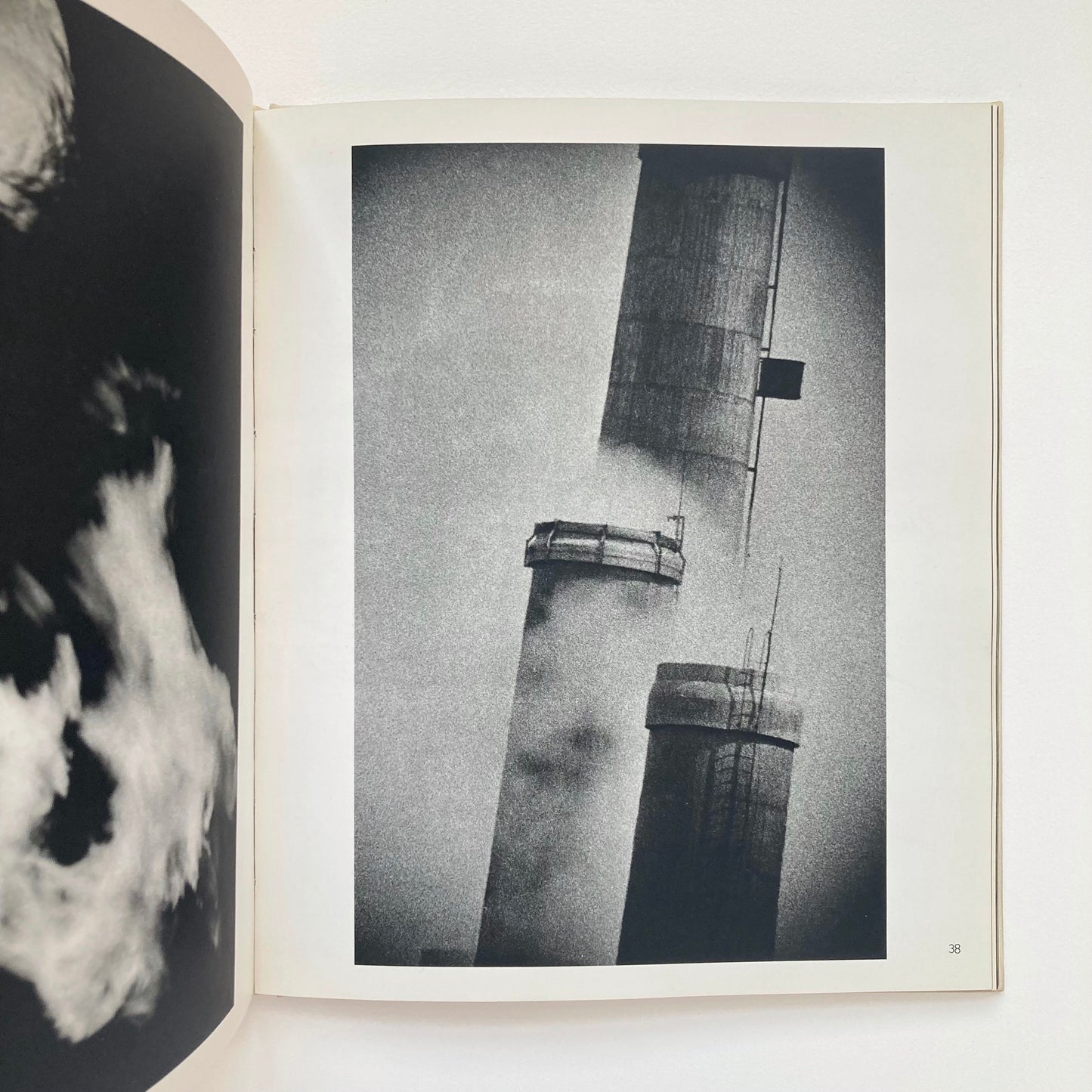 Tsuguhi Shinkawa - Shashinshu